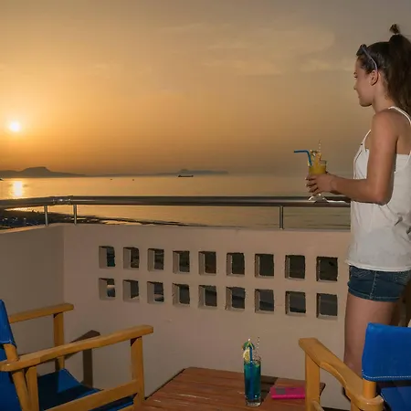 Aparthotel Pearl Seabreeze 3*