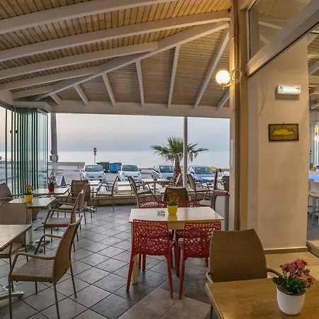 Pearl Seabreeze Aparthotel 3*