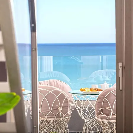 Hotel de apartamente Pearl Seabreeze 3*